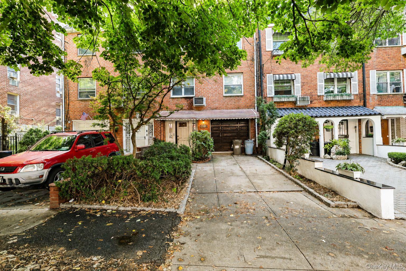 32-18 70th Street Property Photo 2