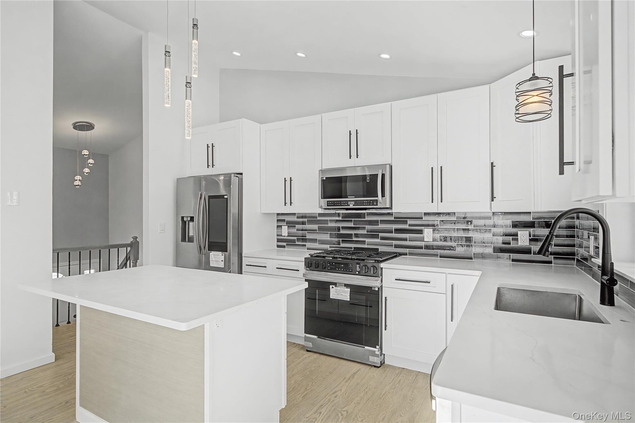 25 Clinton Street Property Photo 16