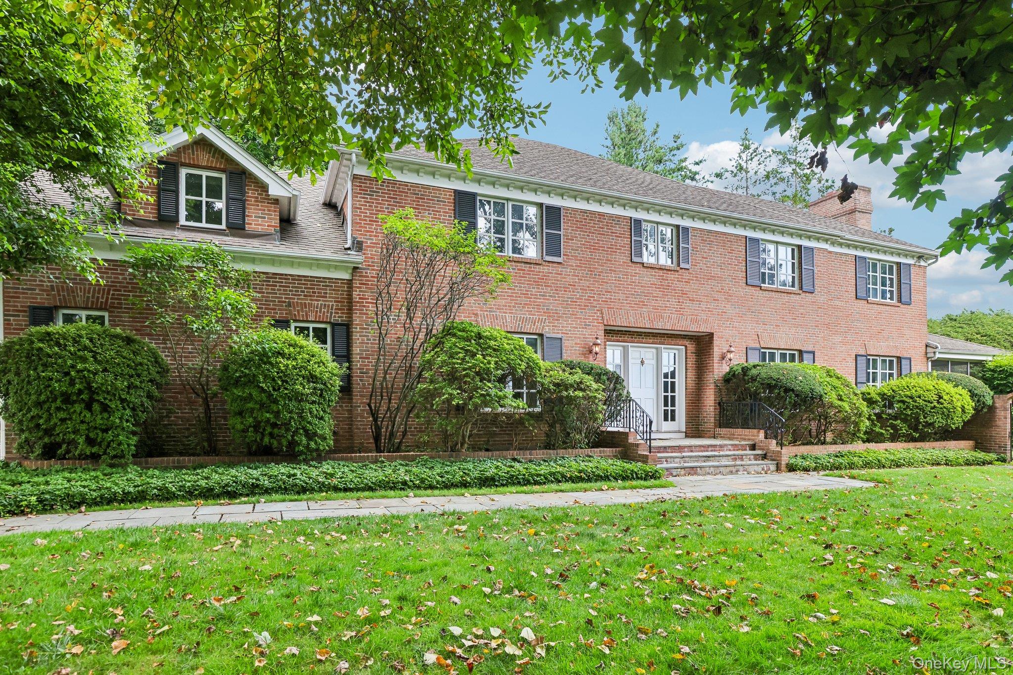 90 Greenhaven Road Property Photo 2