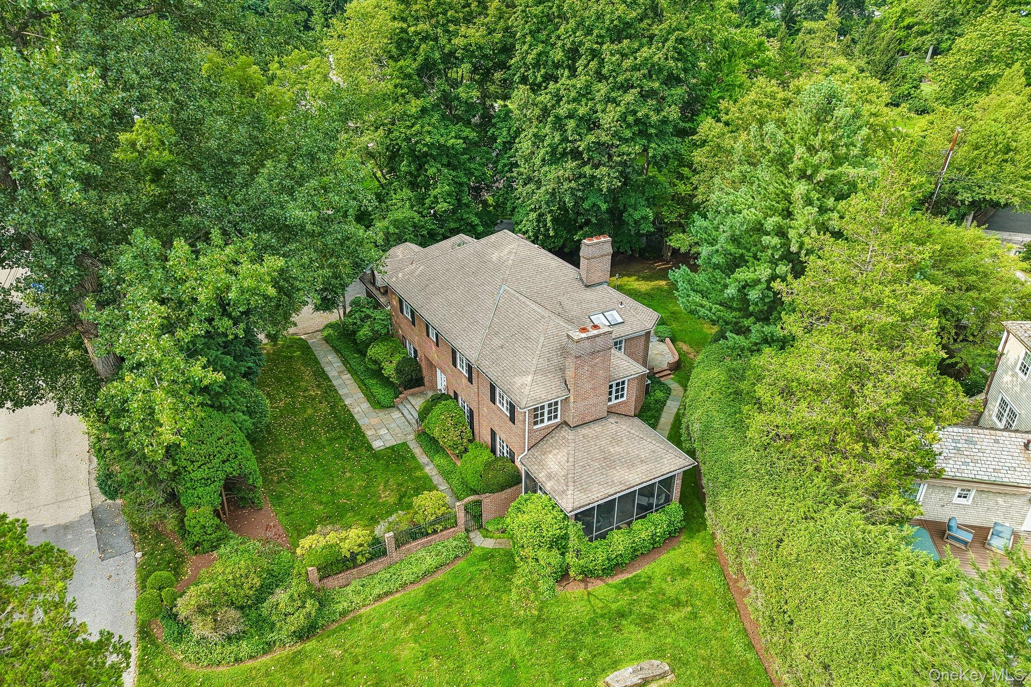 90 Greenhaven Road Property Photo 8