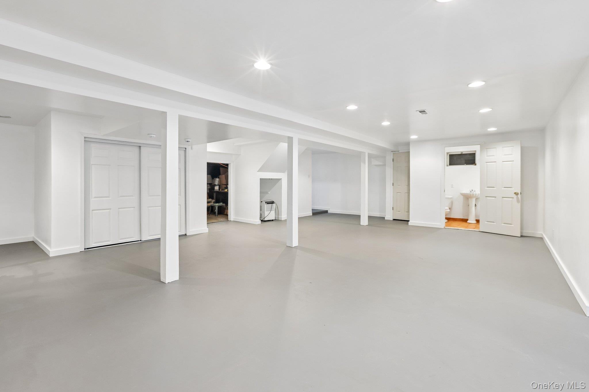 90 Greenhaven Road Property Photo 48