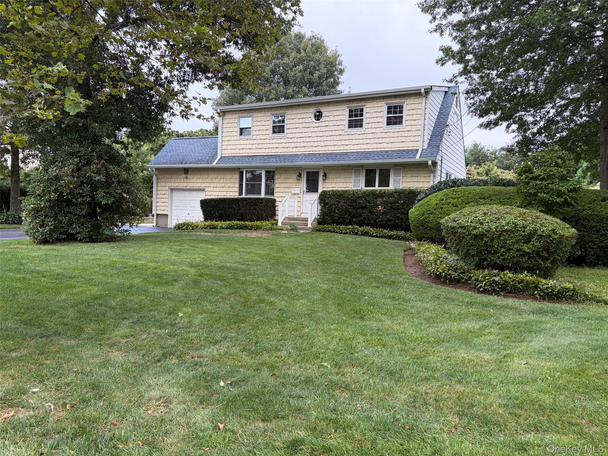 21 Purdy Avenue Property Photo 2