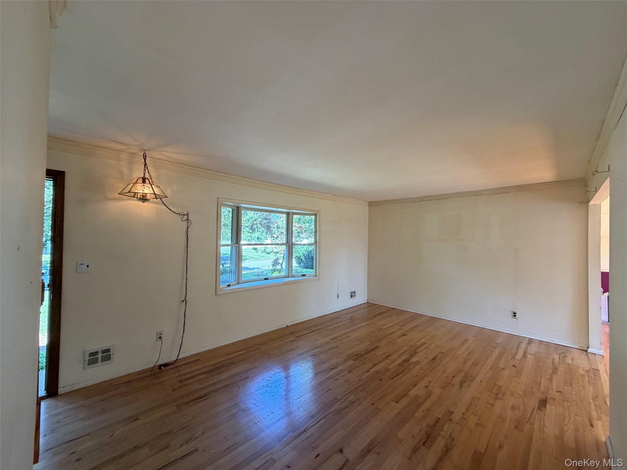 21 Purdy Avenue Property Photo 6