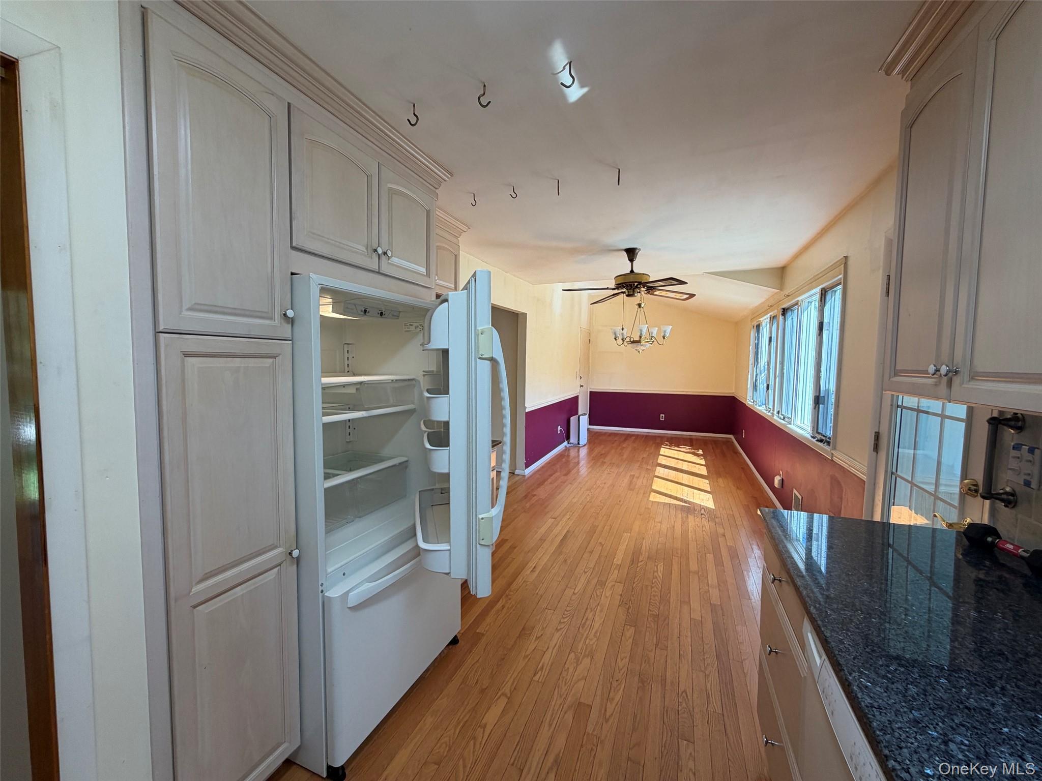 21 Purdy Avenue Property Photo 11