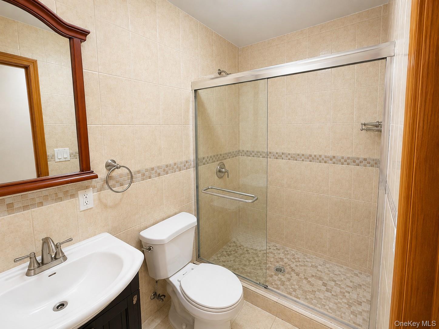 144-37 73rd Avenue Property Photo 8