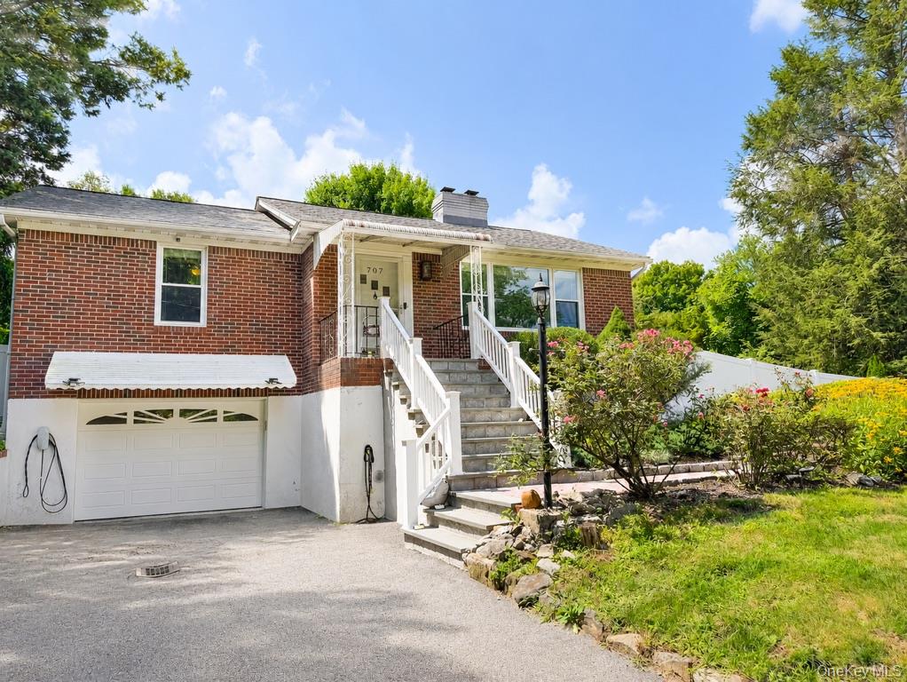 707 Croton Falls Road Property Photo 1