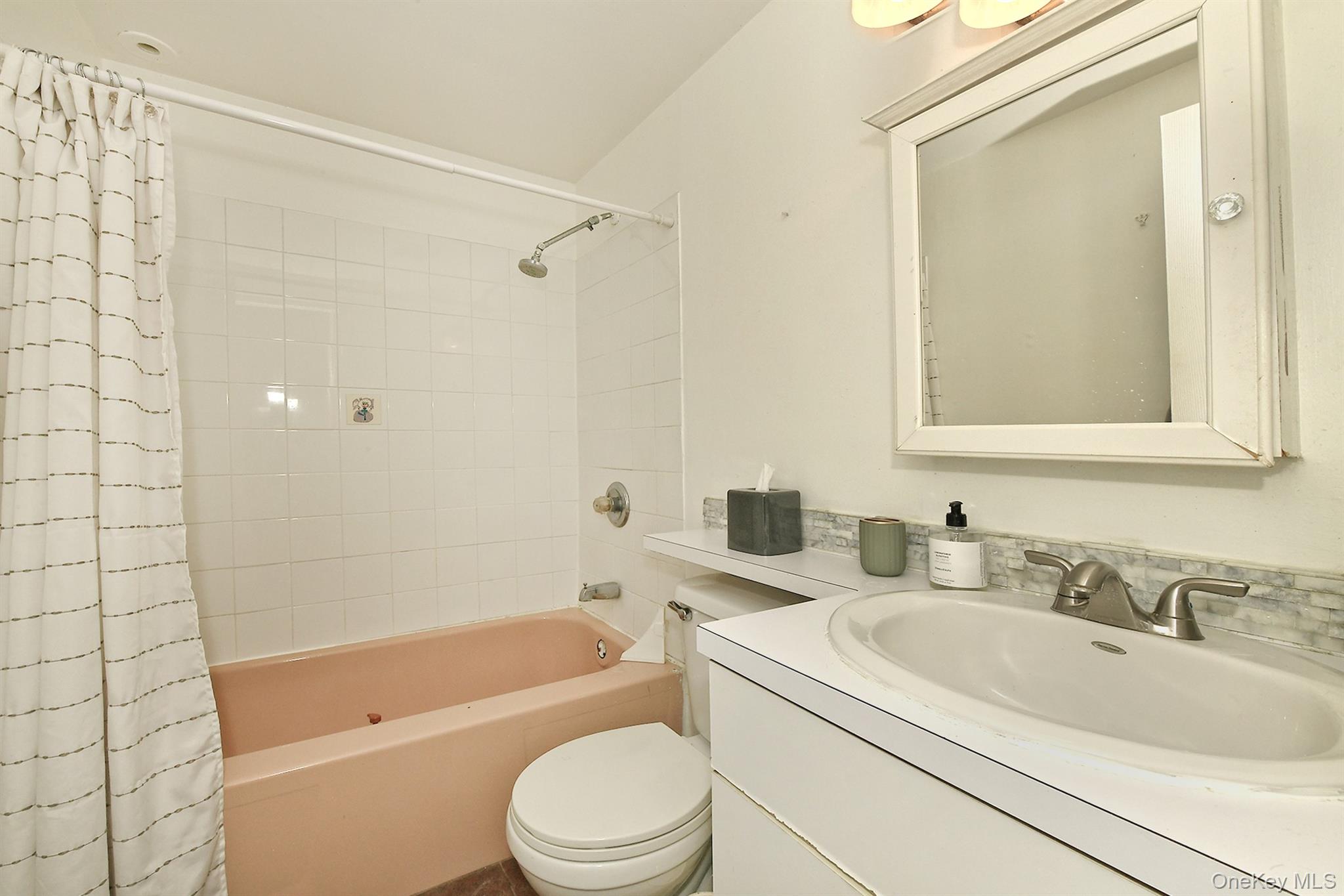 29 Torrey Pine Lane Property Photo 16