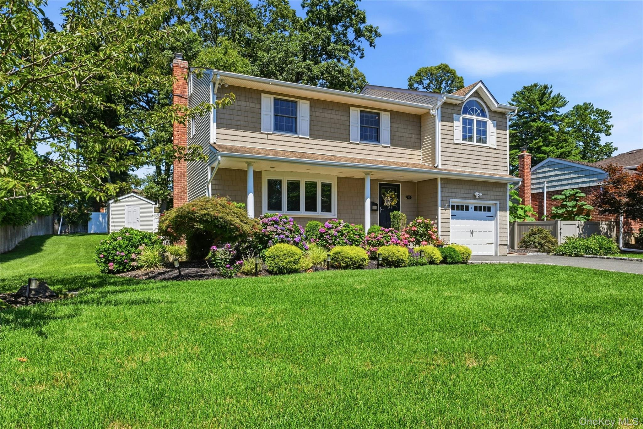53 Rensselaer Drive Property Photo 3