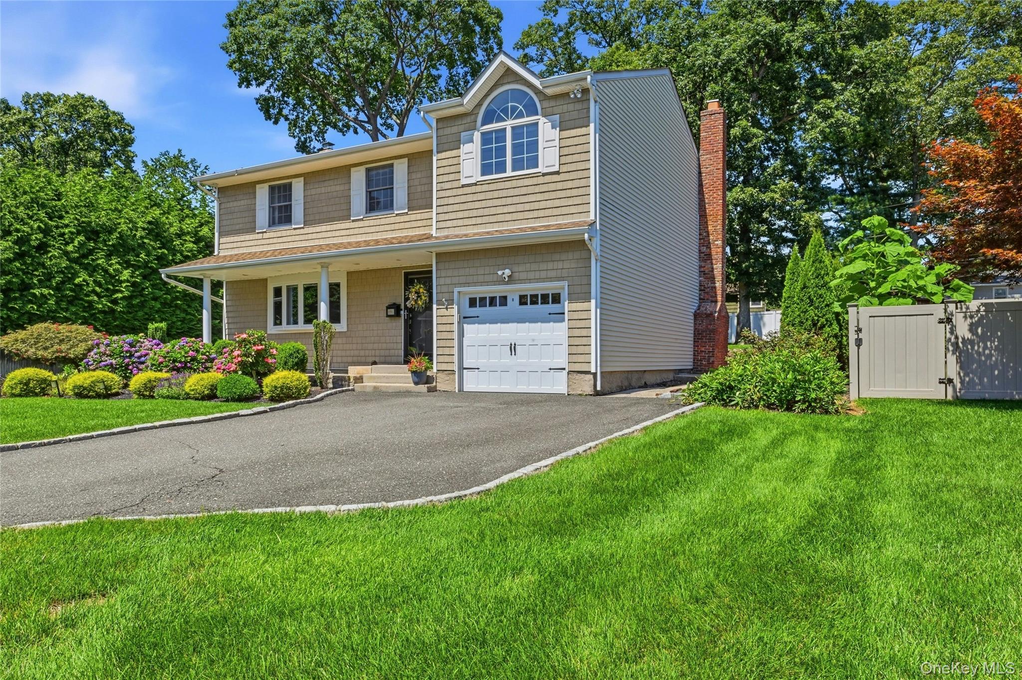 53 Rensselaer Drive Property Photo 4