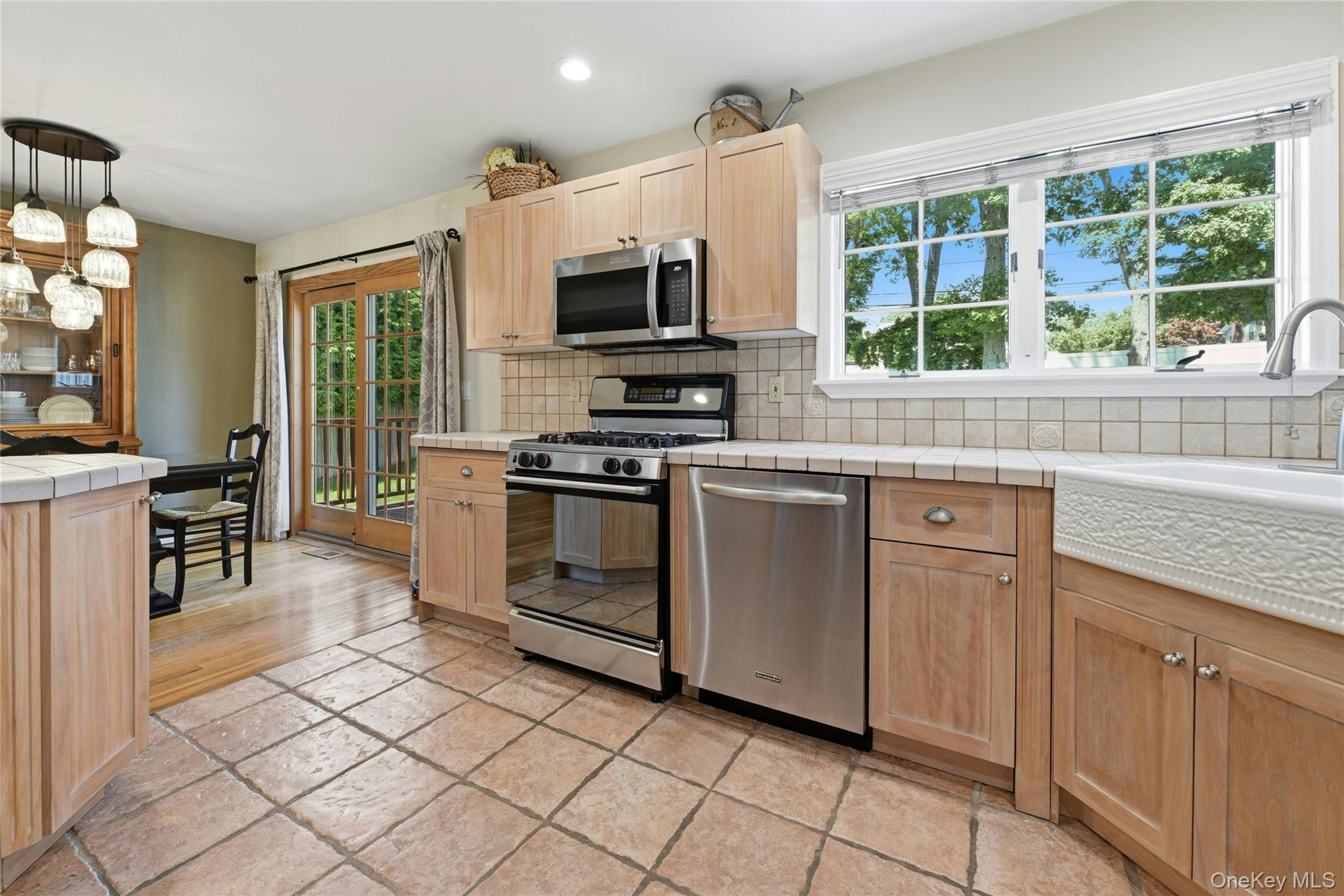 53 Rensselaer Drive Property Photo 10