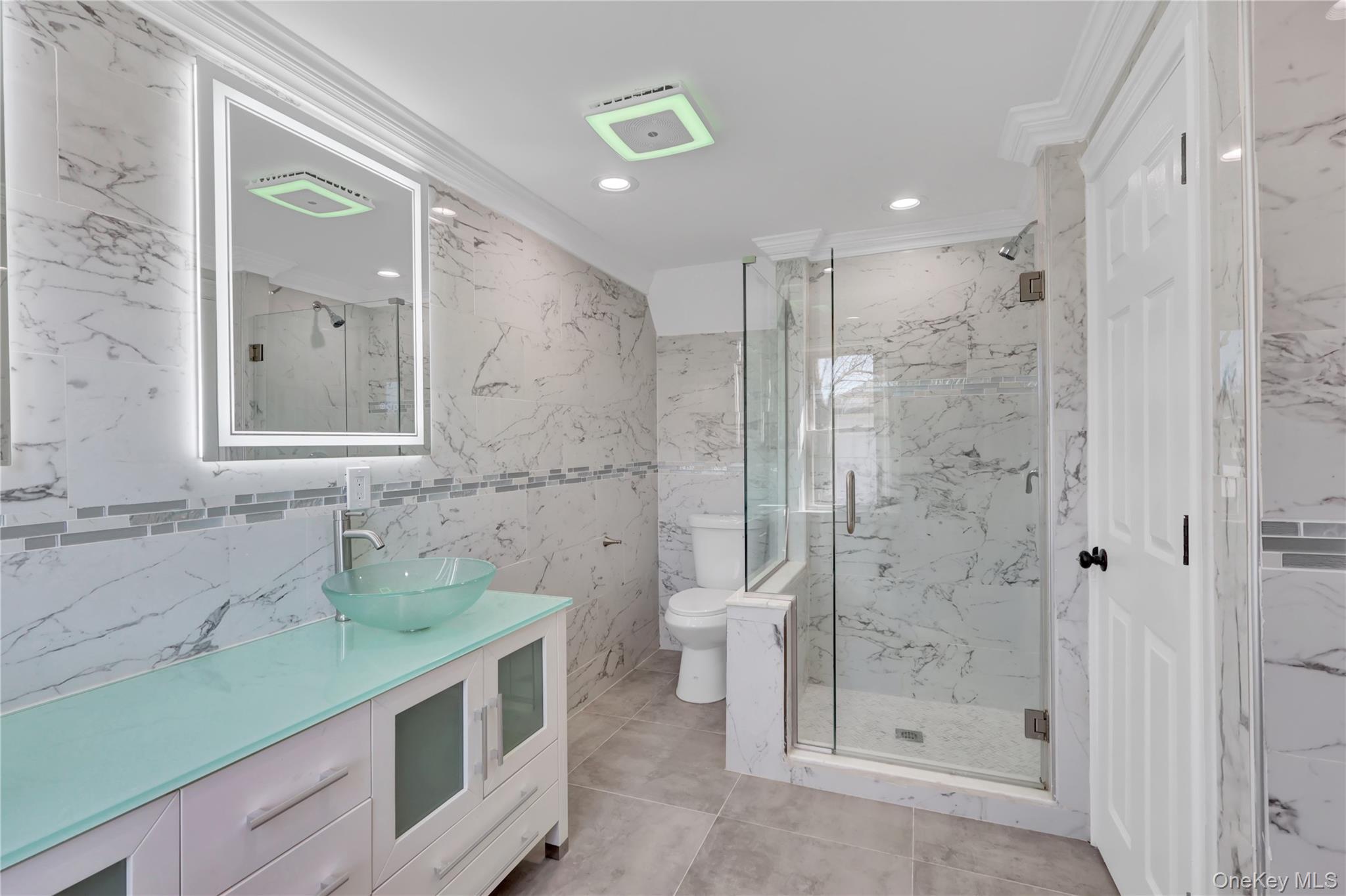 154 California Avenue Property Photo 14