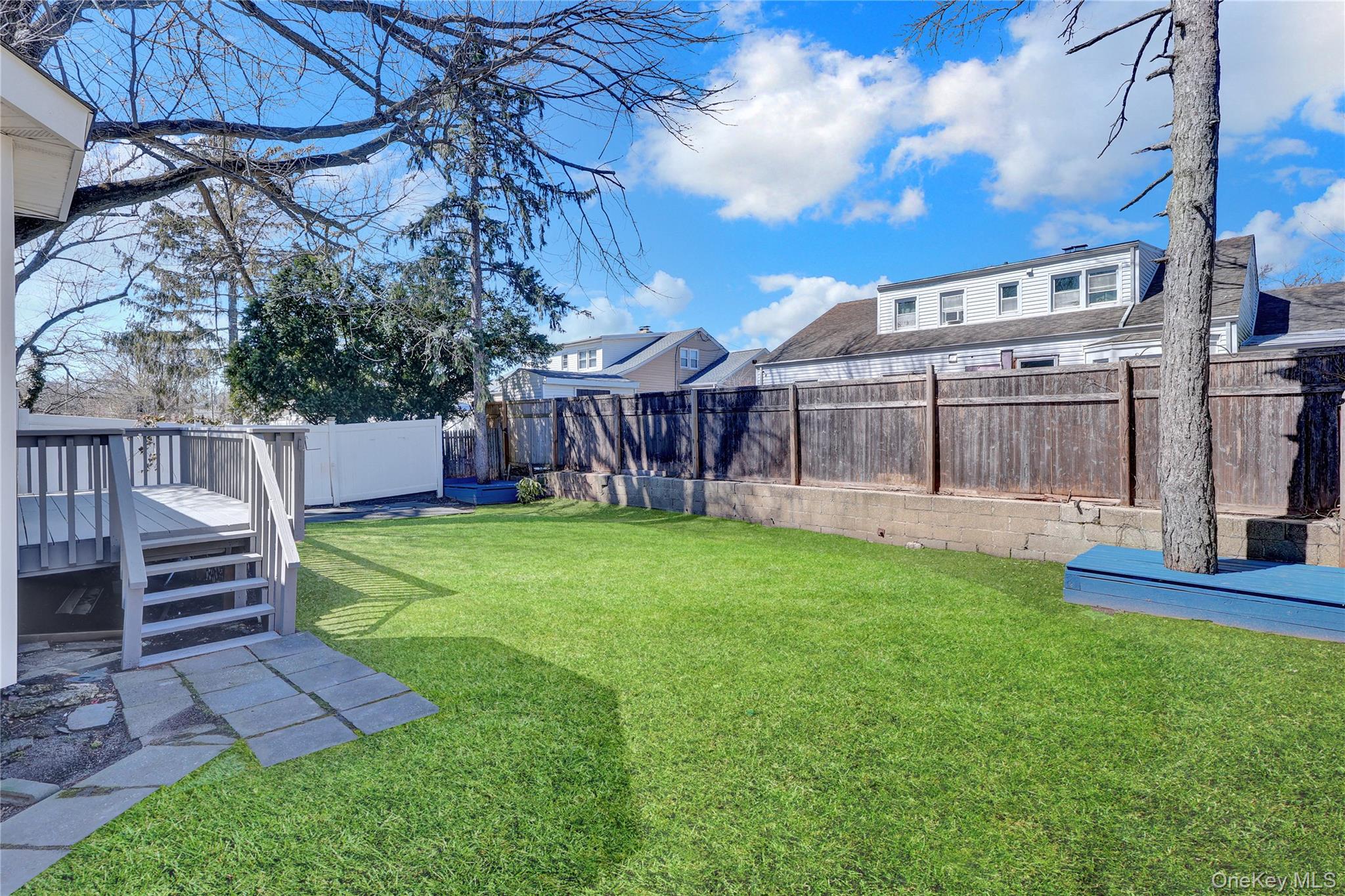 154 California Avenue Property Photo 16