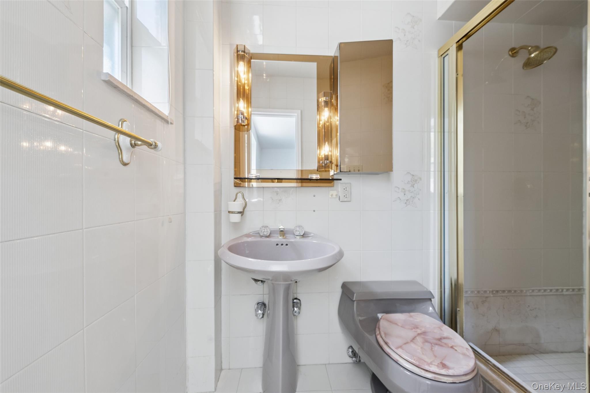 162-41 Powells Cove Boulevard 1g Property Photo 8