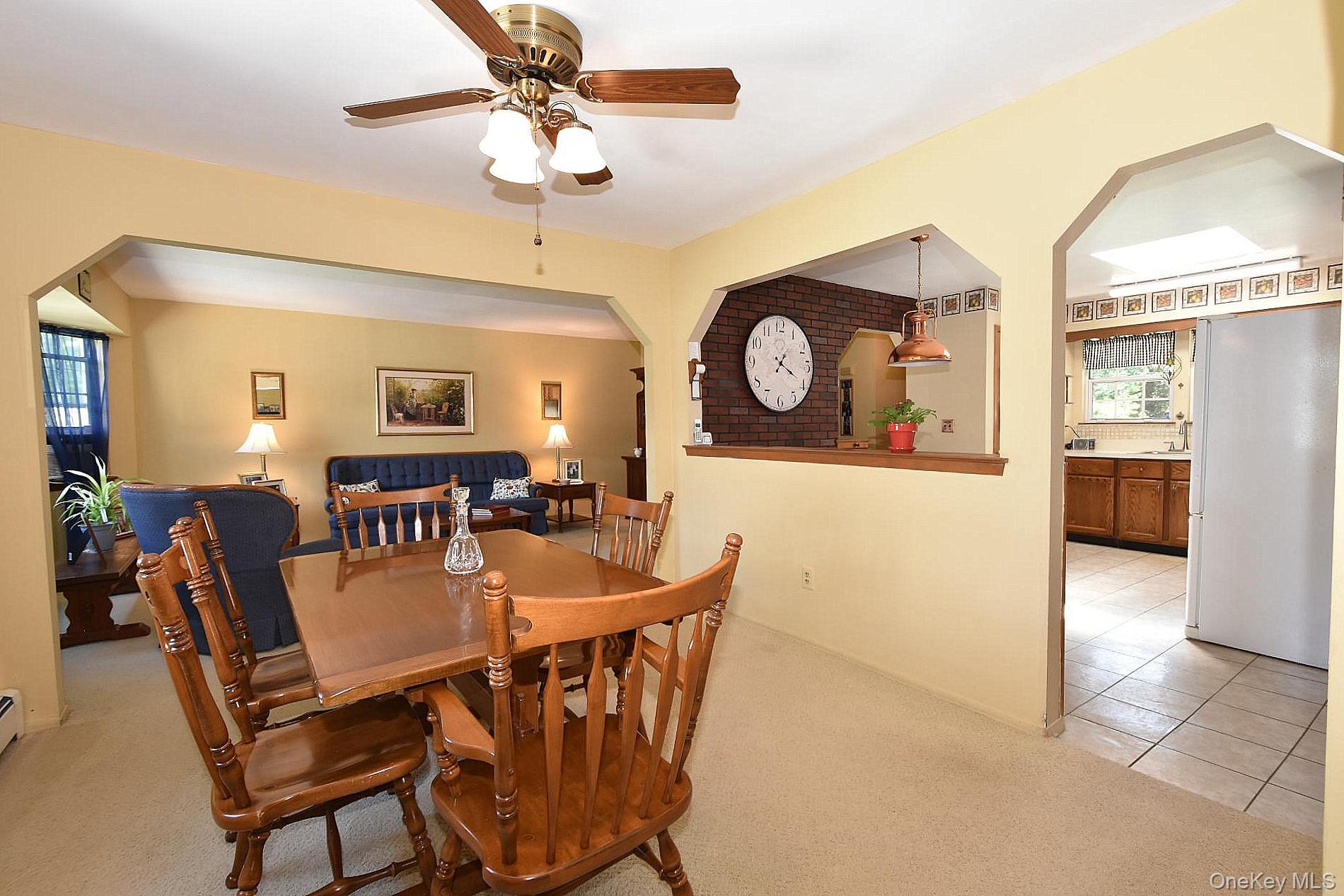 273 Deer Road Property Photo 12