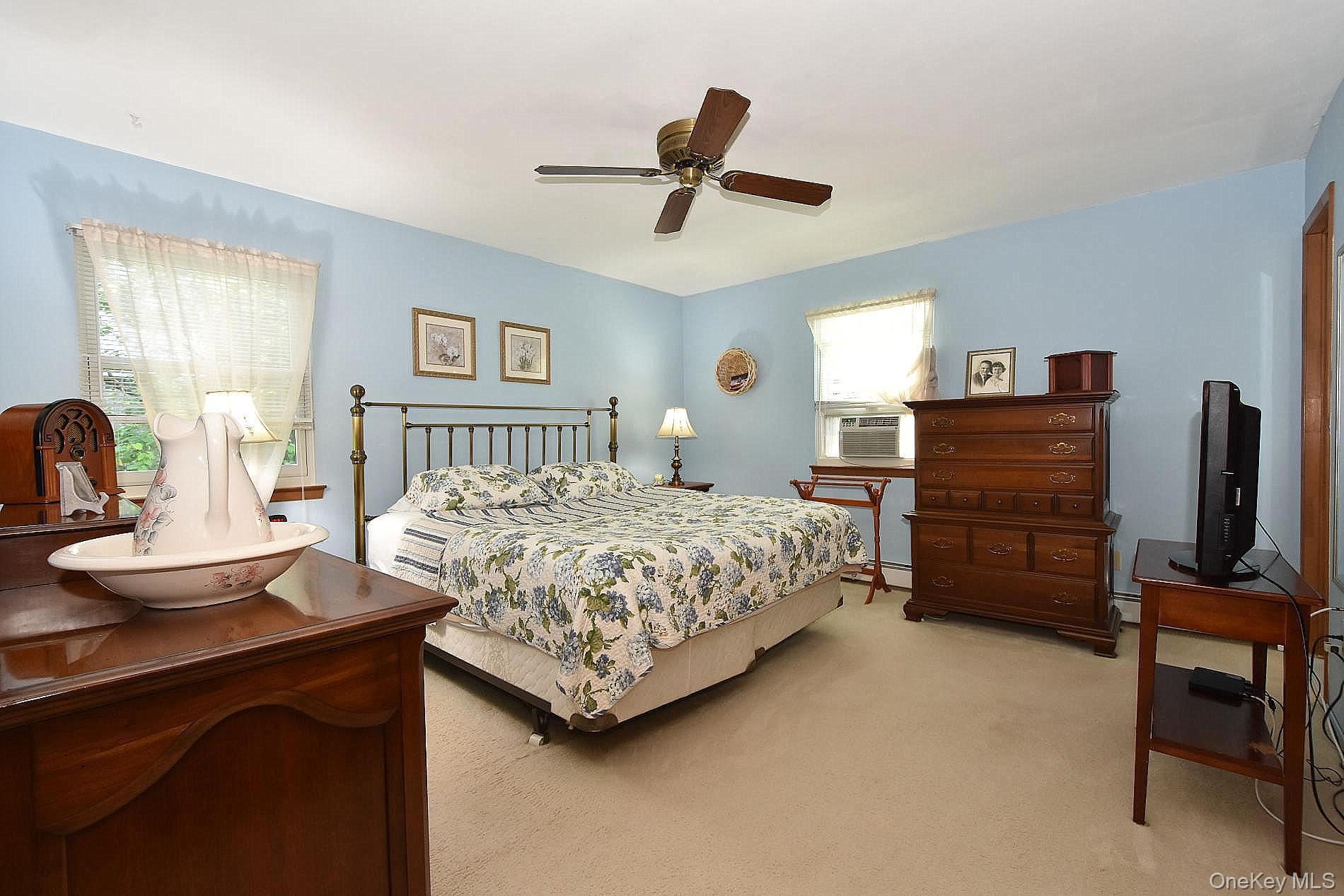 273 Deer Road Property Photo 17