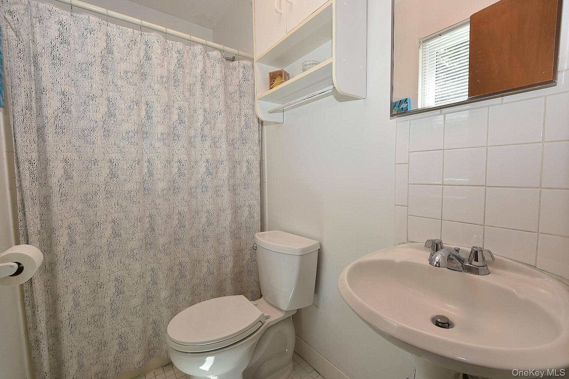 273 Deer Road Property Photo 18