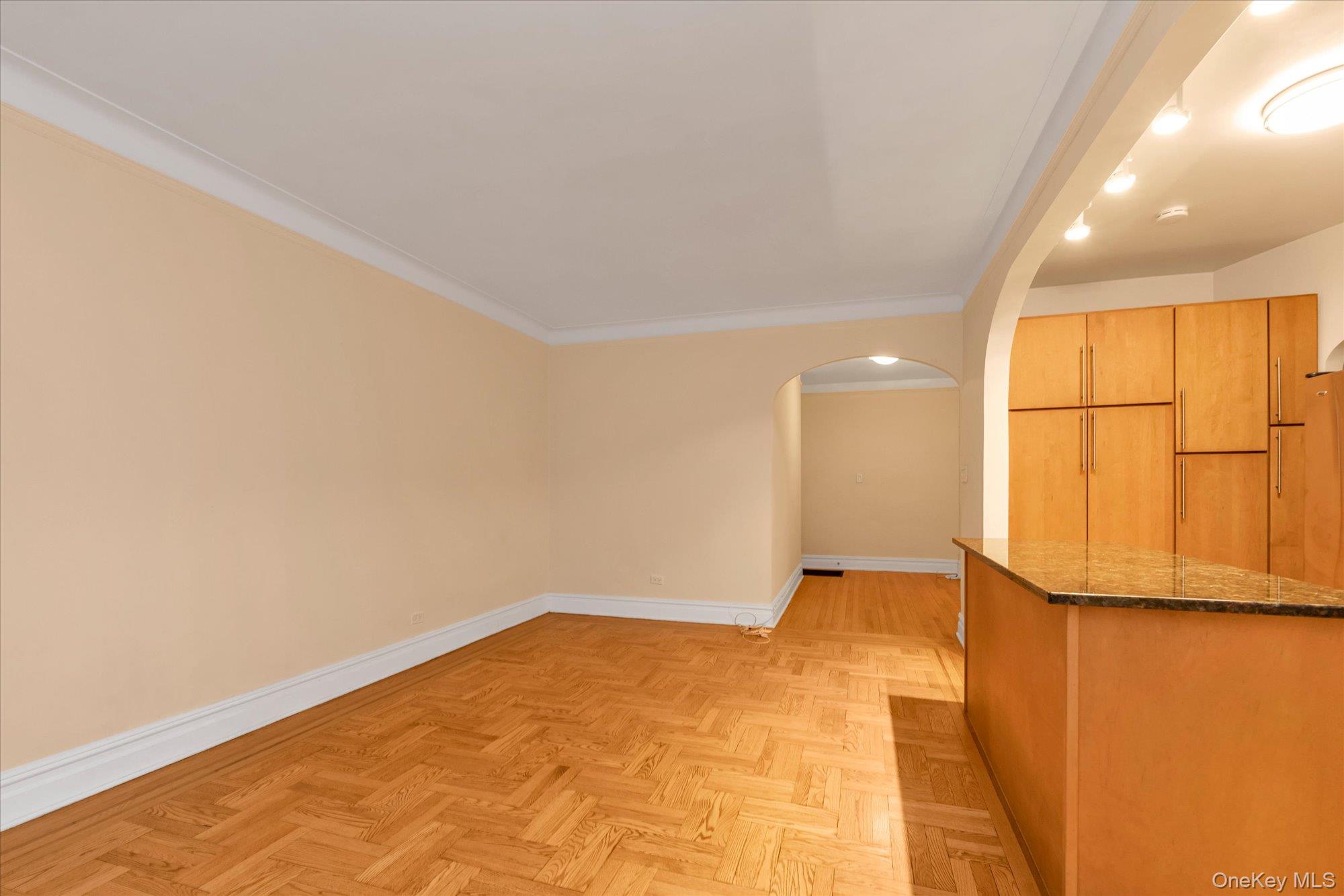 41-20 46 Street 4a Property Photo 3
