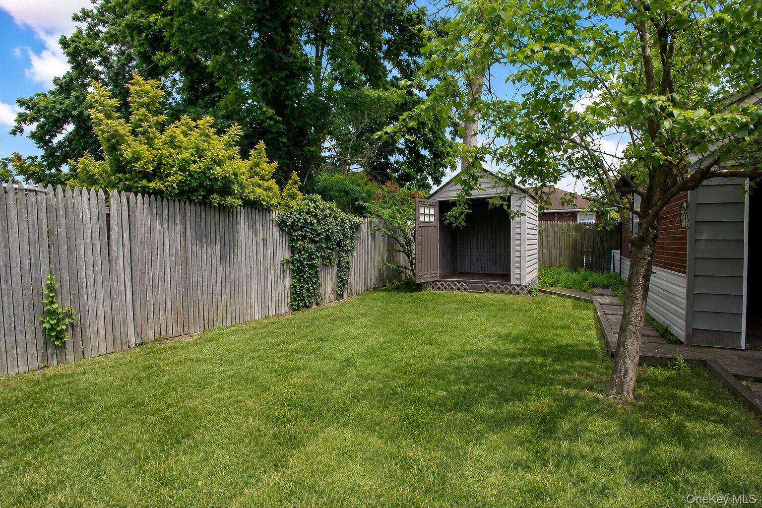 98 Willow Avenue Property Photo 5