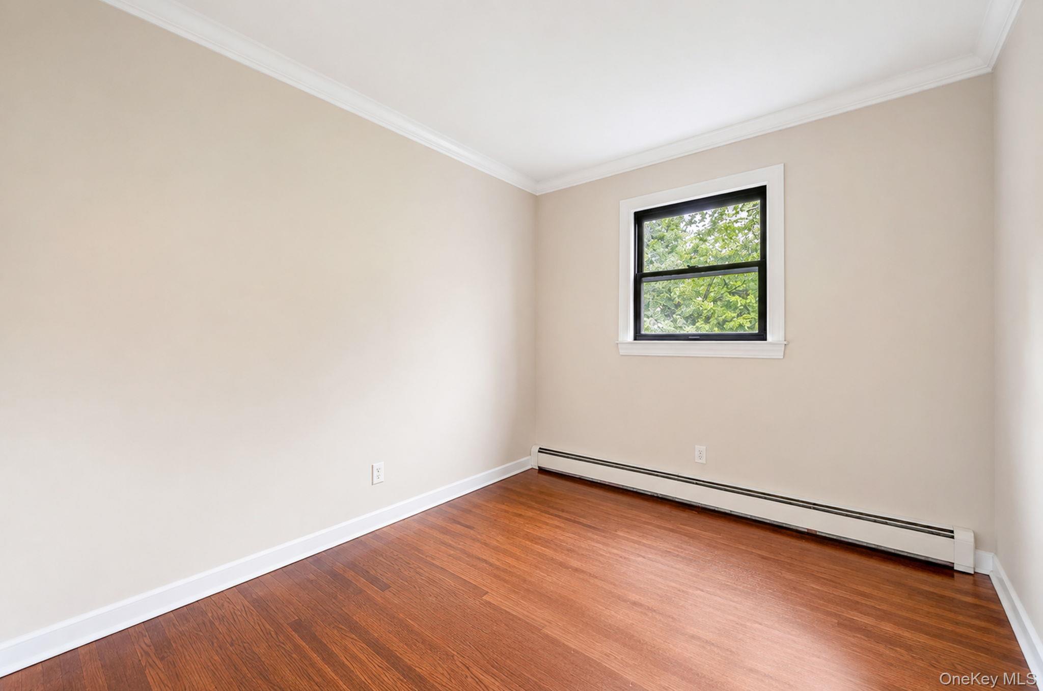 288 Nassau Road Property Photo 14