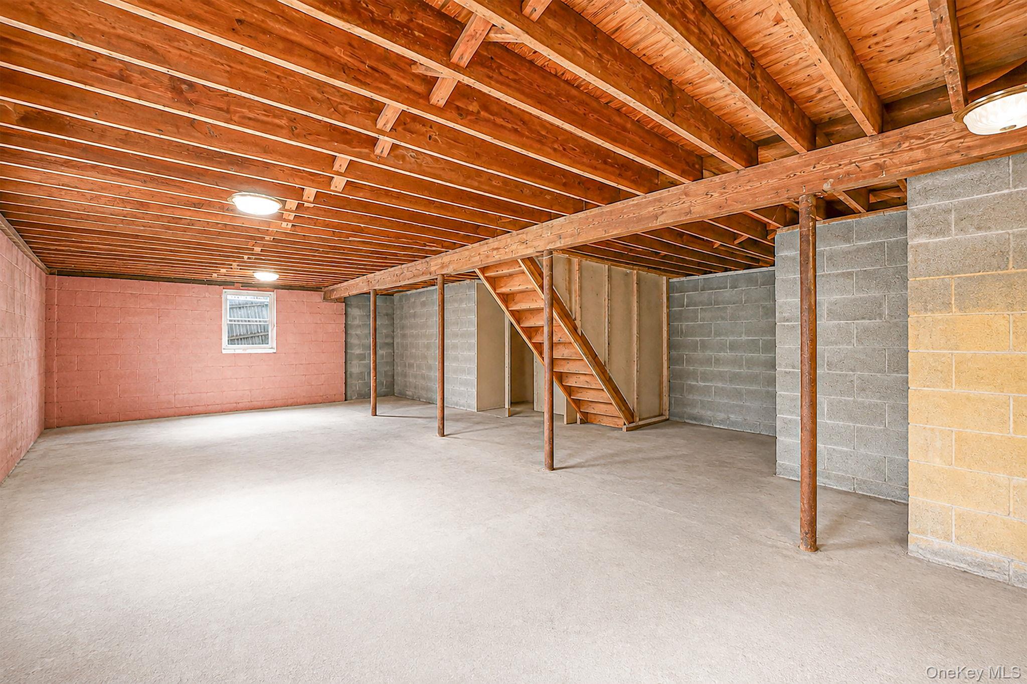 288 Nassau Road Property Photo 32