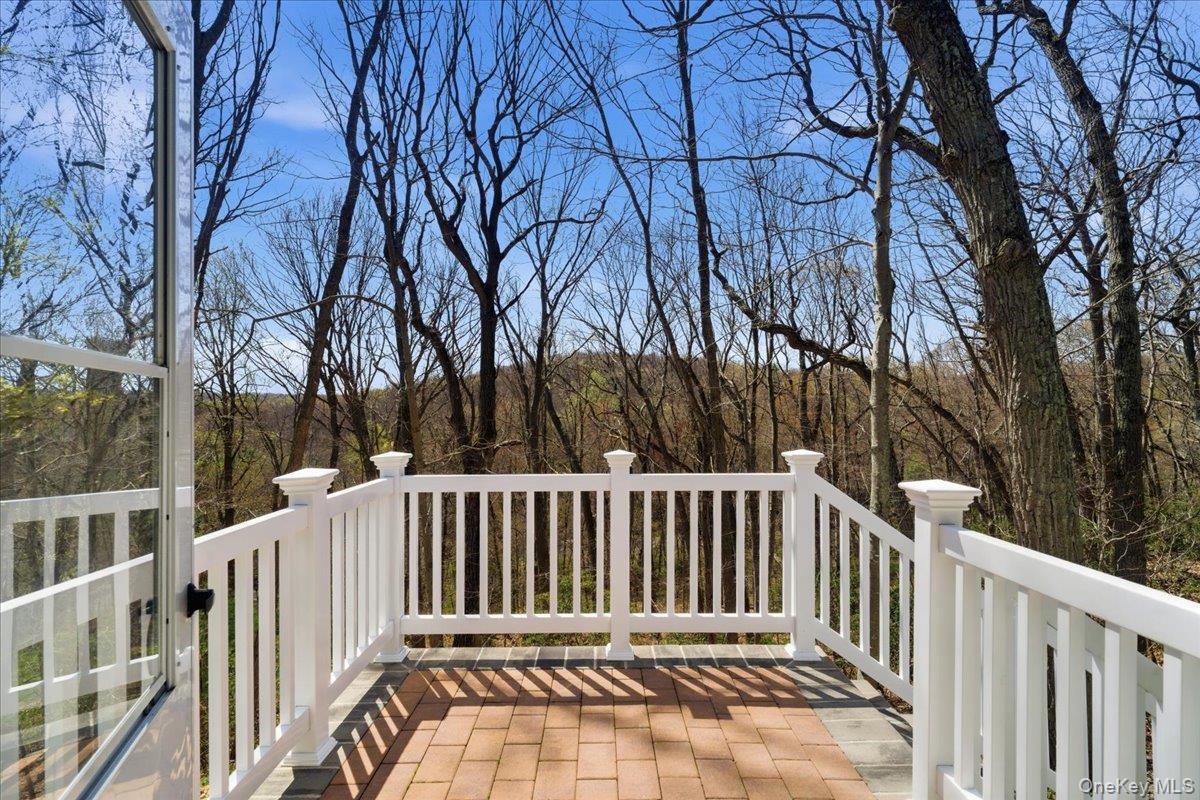 263 Oyster Bay Road Property Photo 14