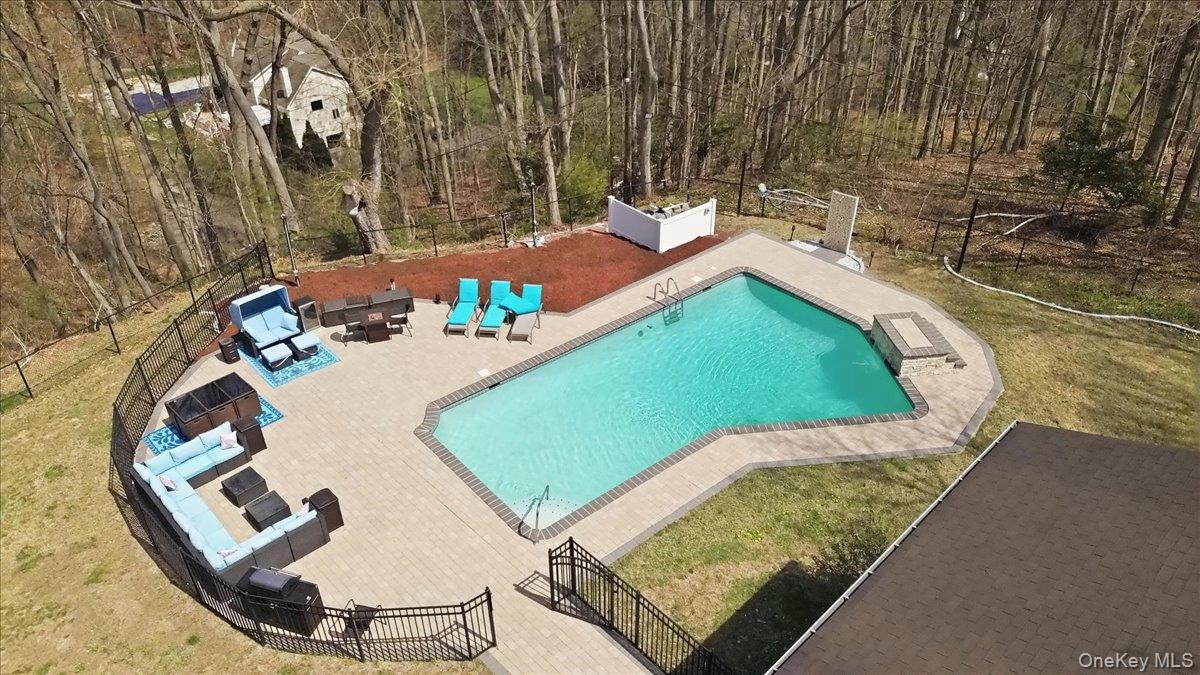 263 Oyster Bay Road Property Photo 33