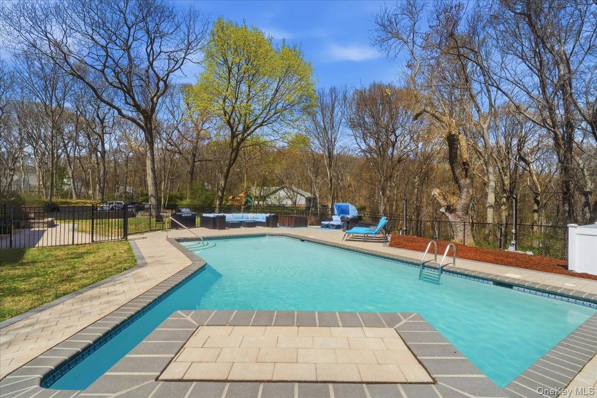 263 Oyster Bay Road Property Photo 40