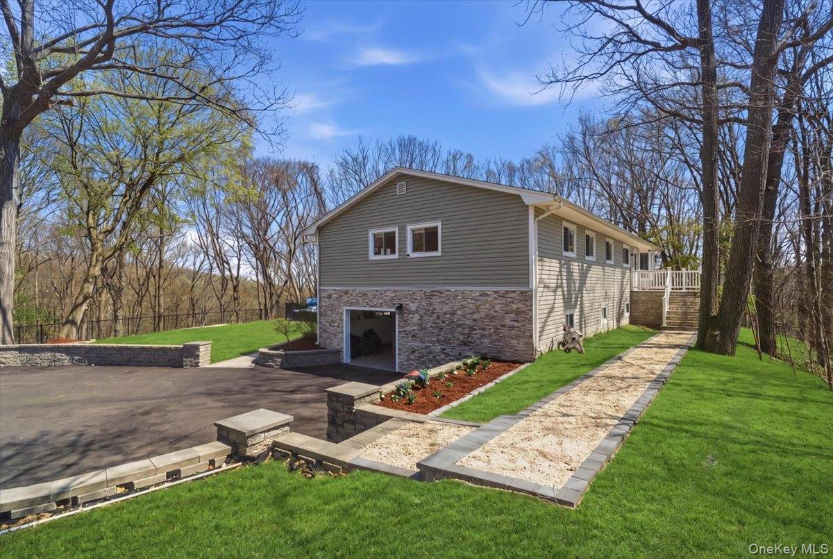 263 Oyster Bay Road Property Photo 41