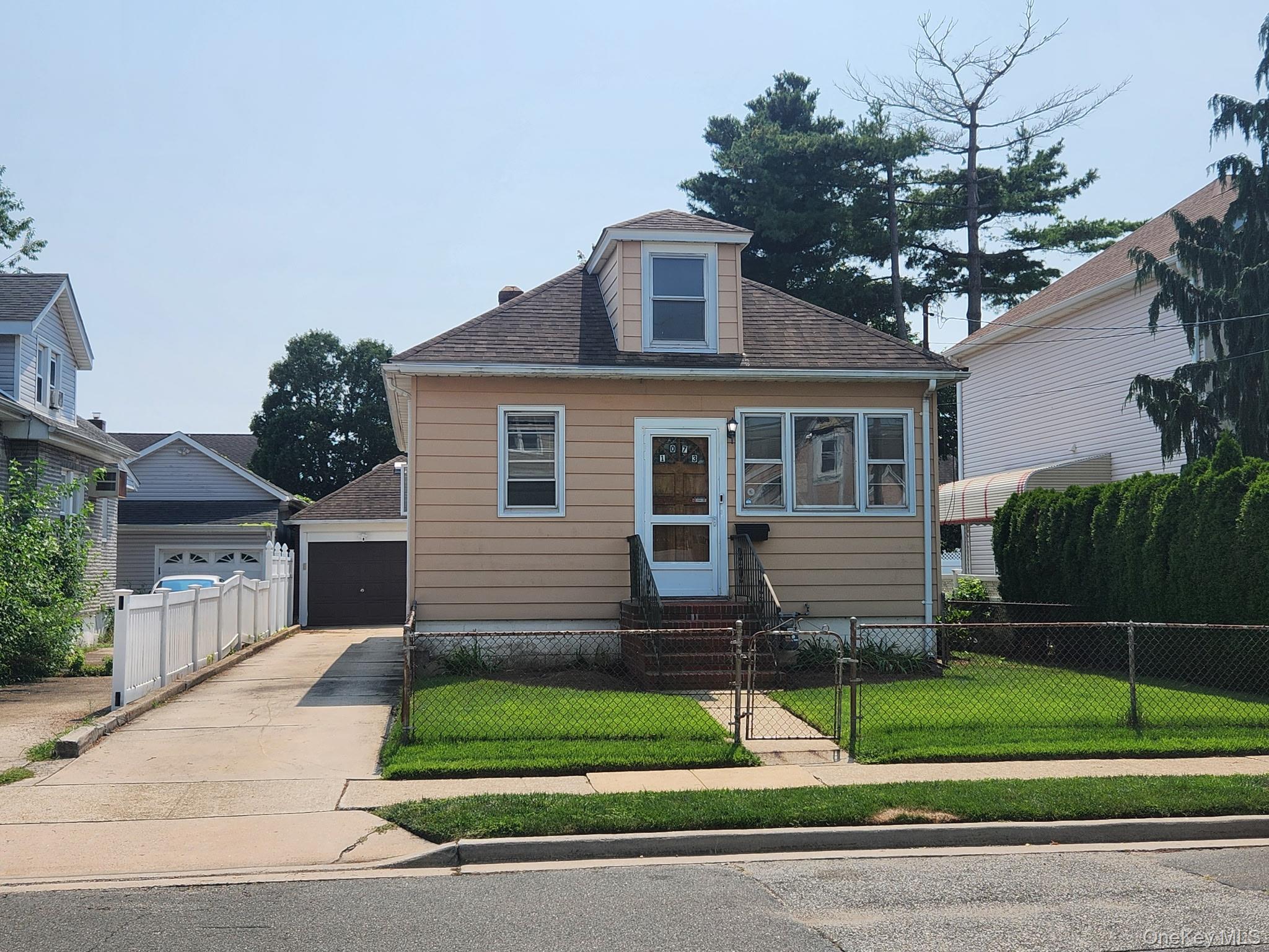 1073 Concord Street Property Photo 1