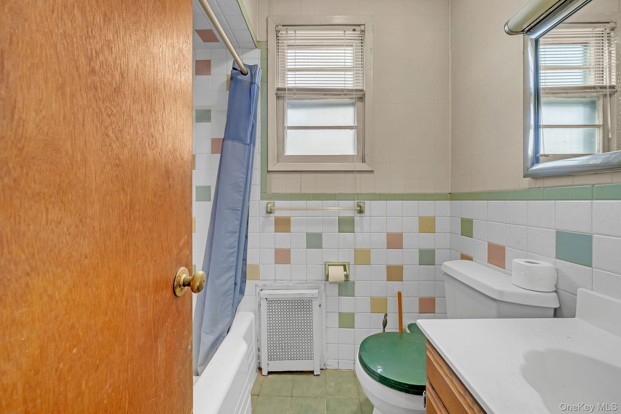 1073 Concord Street Property Photo 5