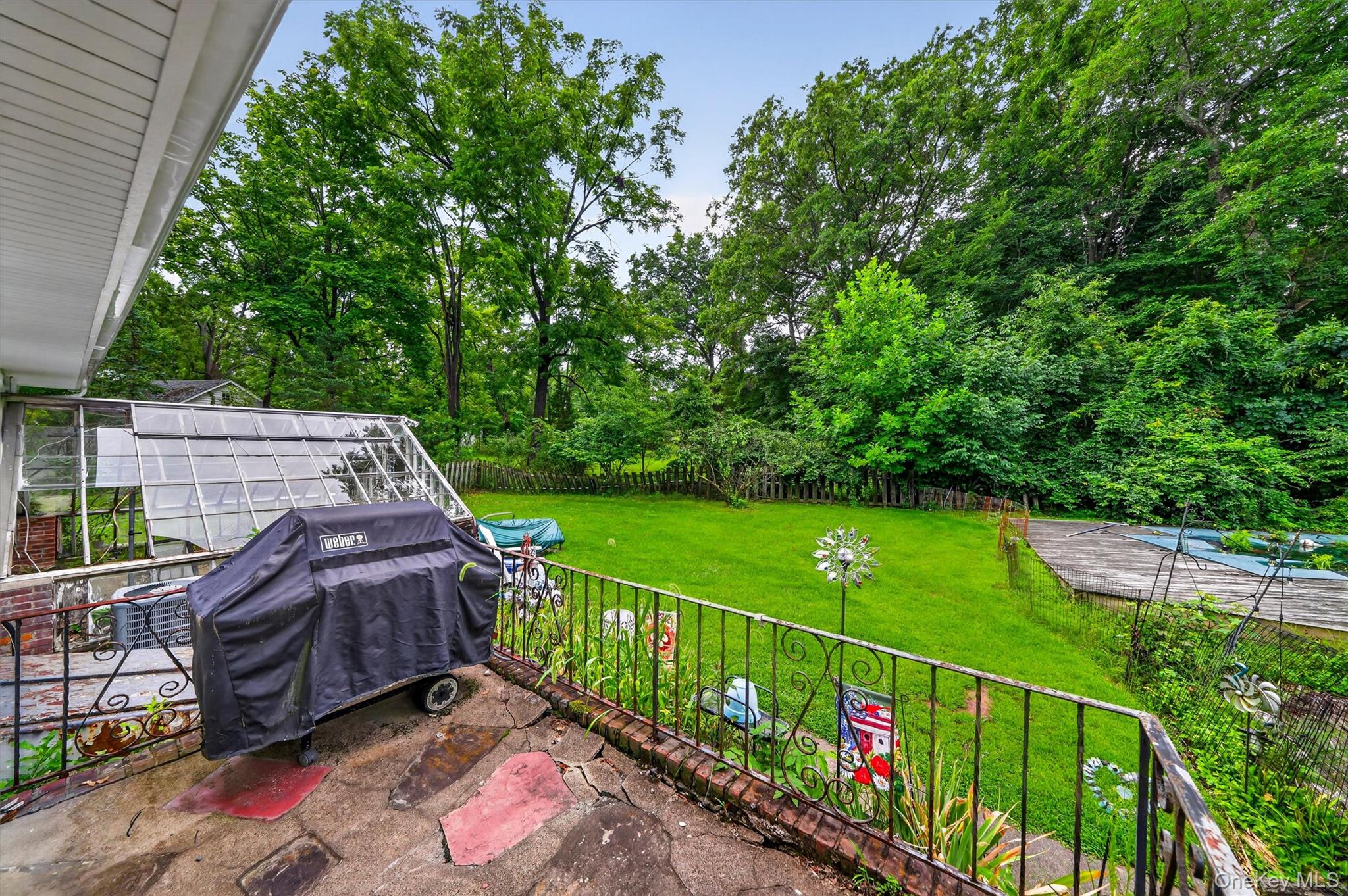 11 Lorraine Court Property Photo 32