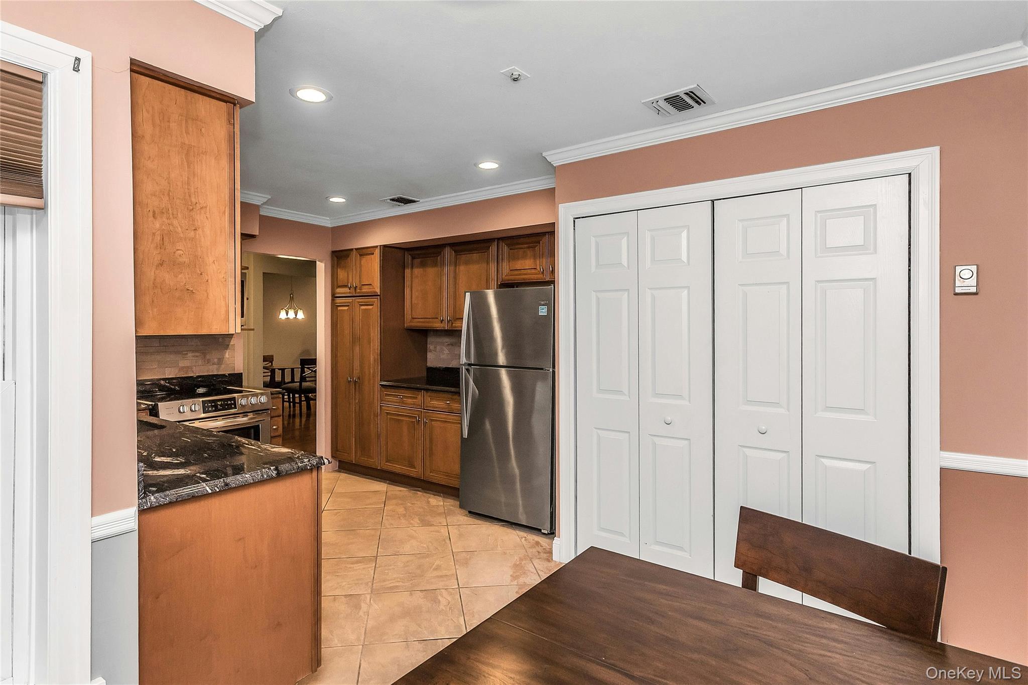 8 Chippendale Drive Property Photo 15