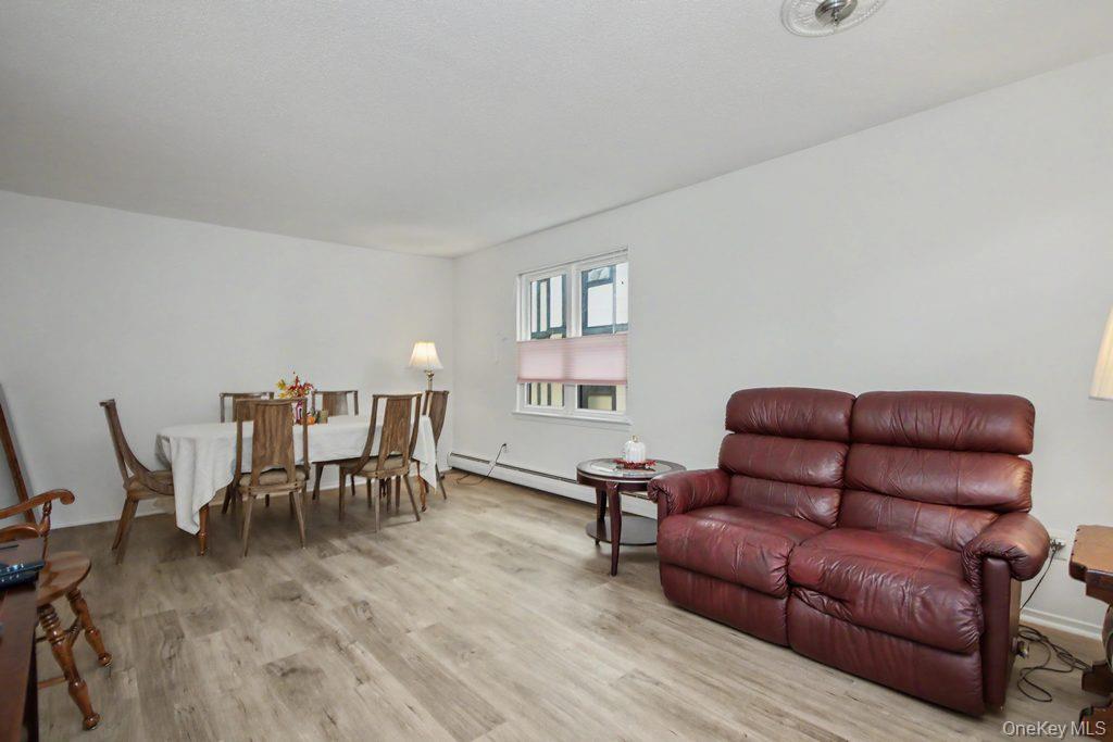 969 Sierra Vista Lane Property Photo 14