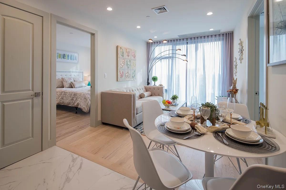14126 Northern Boulevard 4d Property Photo 5