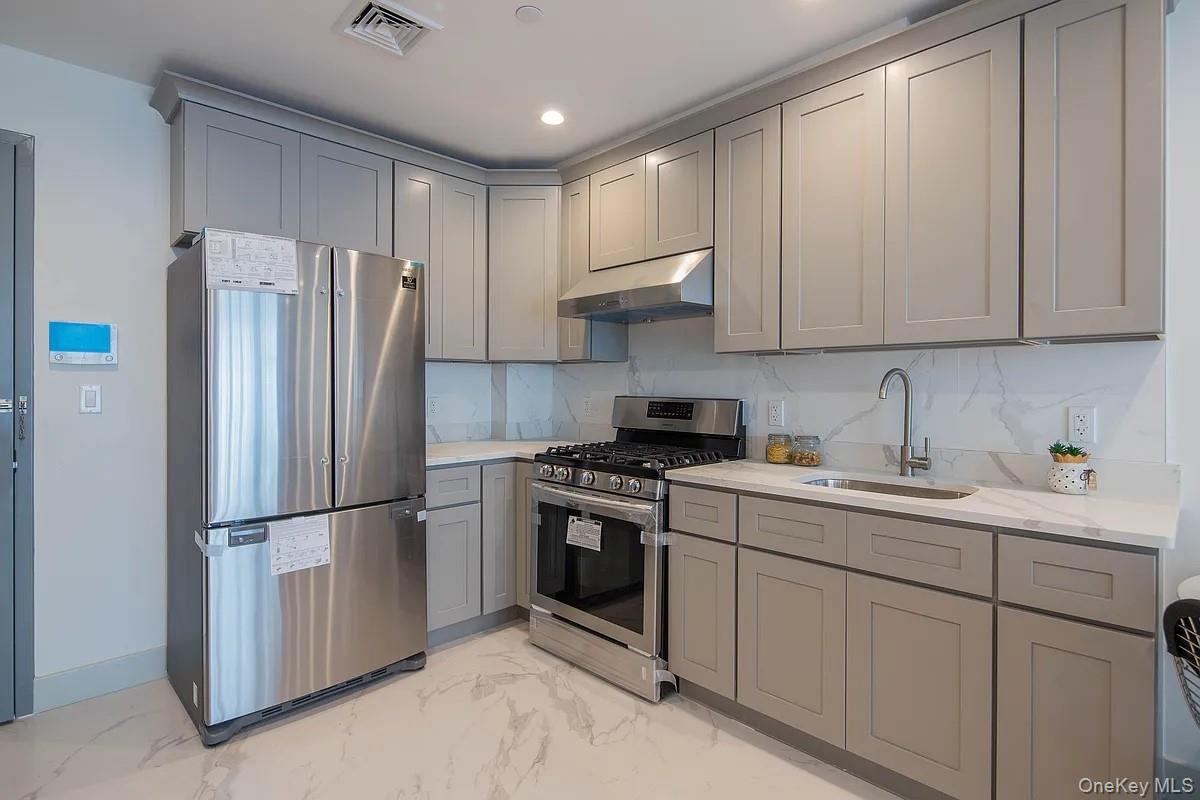 14126 Northern Boulevard 4d Property Photo 7