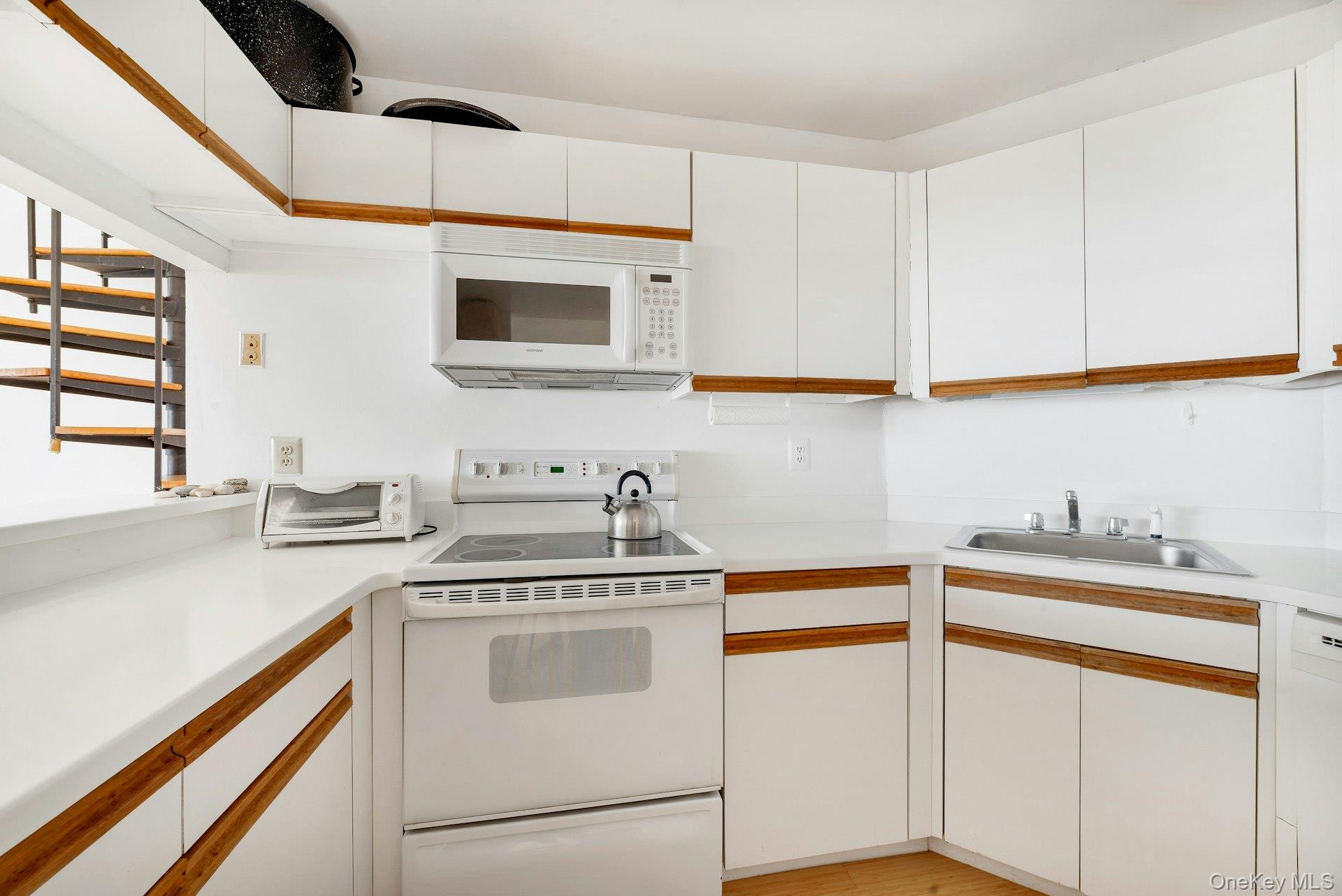 2820 Shipyard Lane 1b2 Property Photo 17