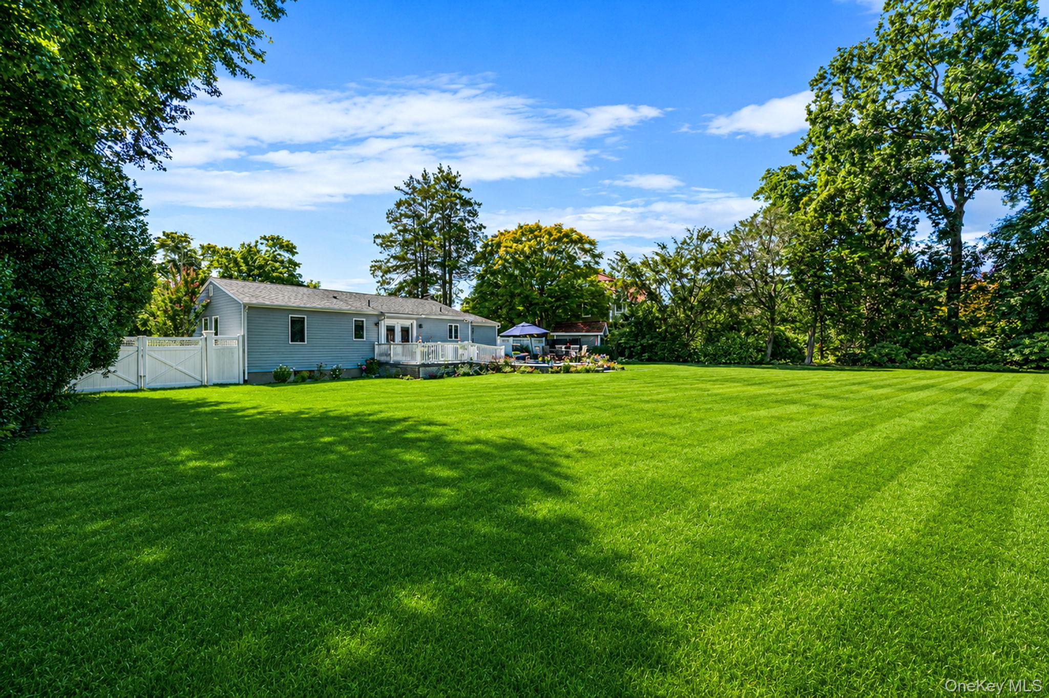 16 Pine Edge Drive Property Photo 10