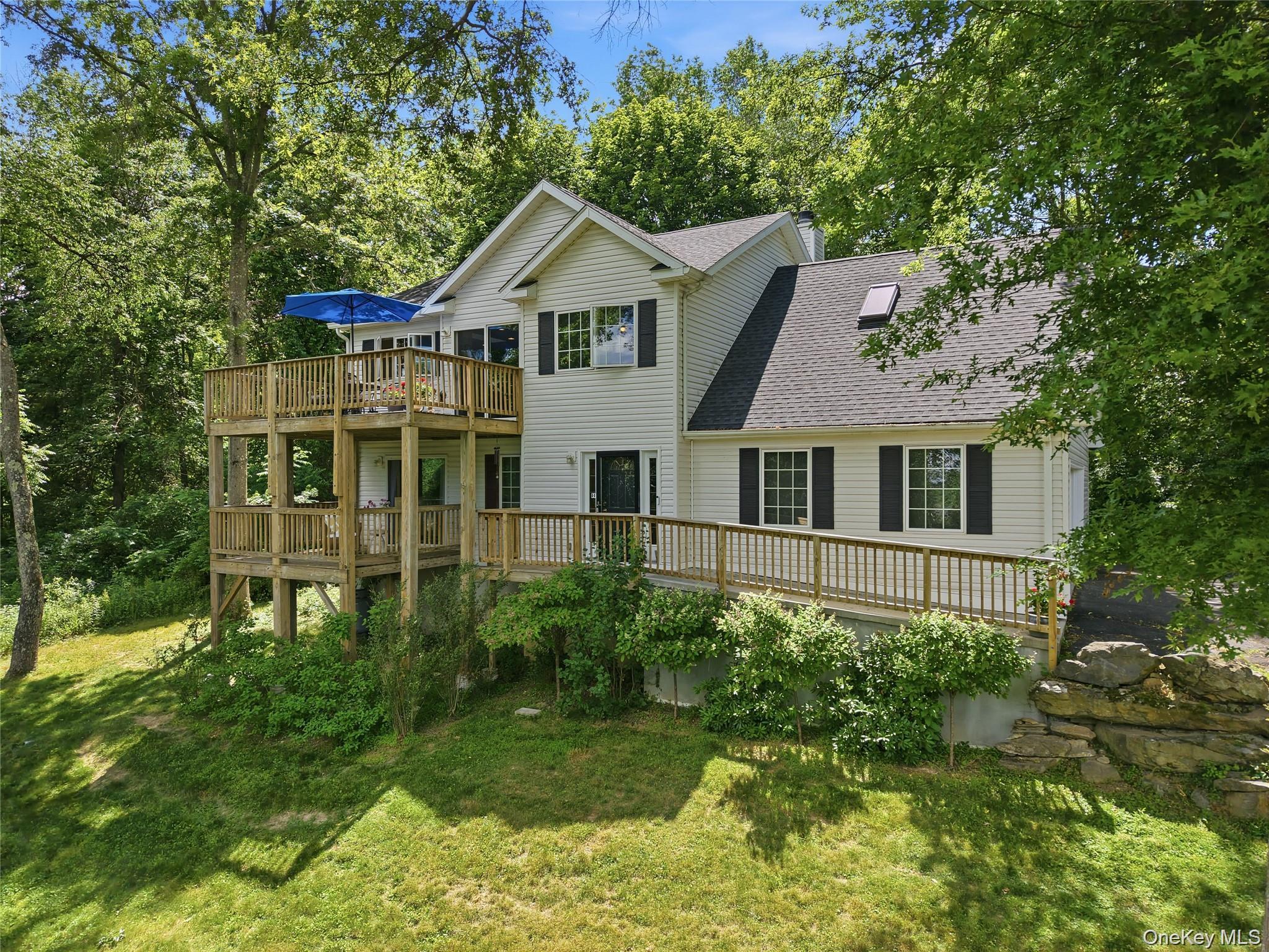 15 Meadow Drive Property Photo 1