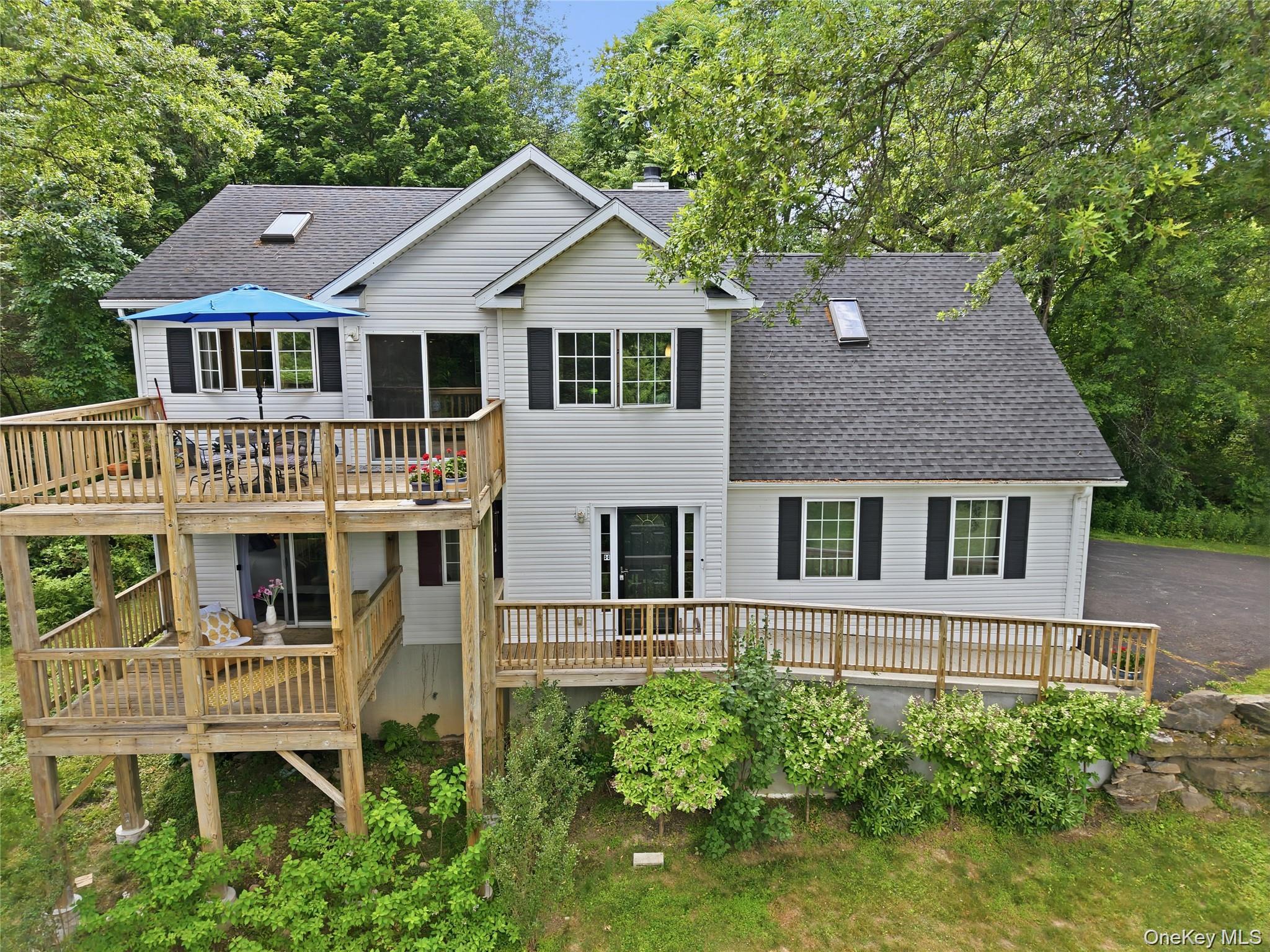 15 Meadow Drive Property Photo 4