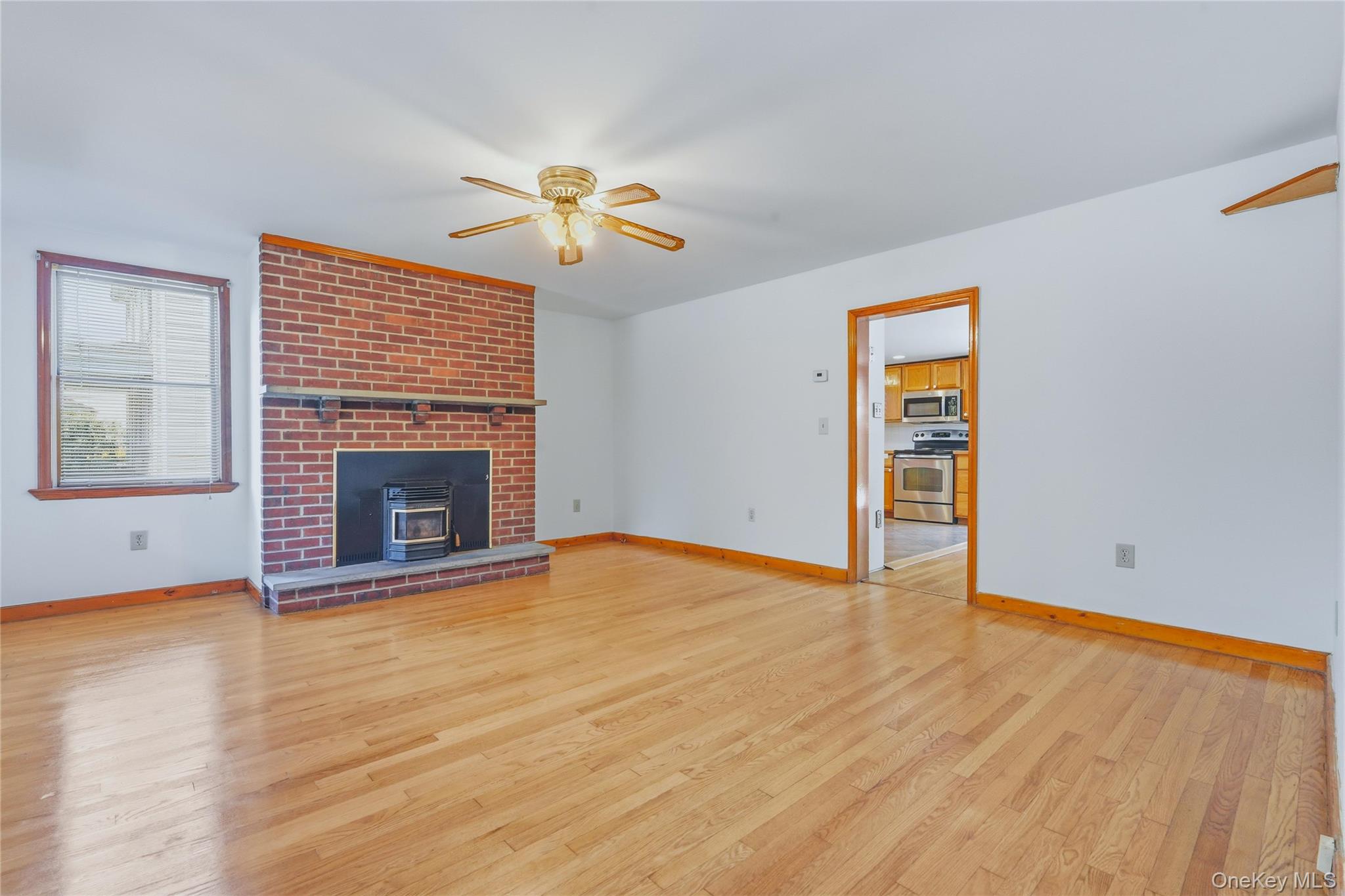 9 Maple Street Property Photo 4
