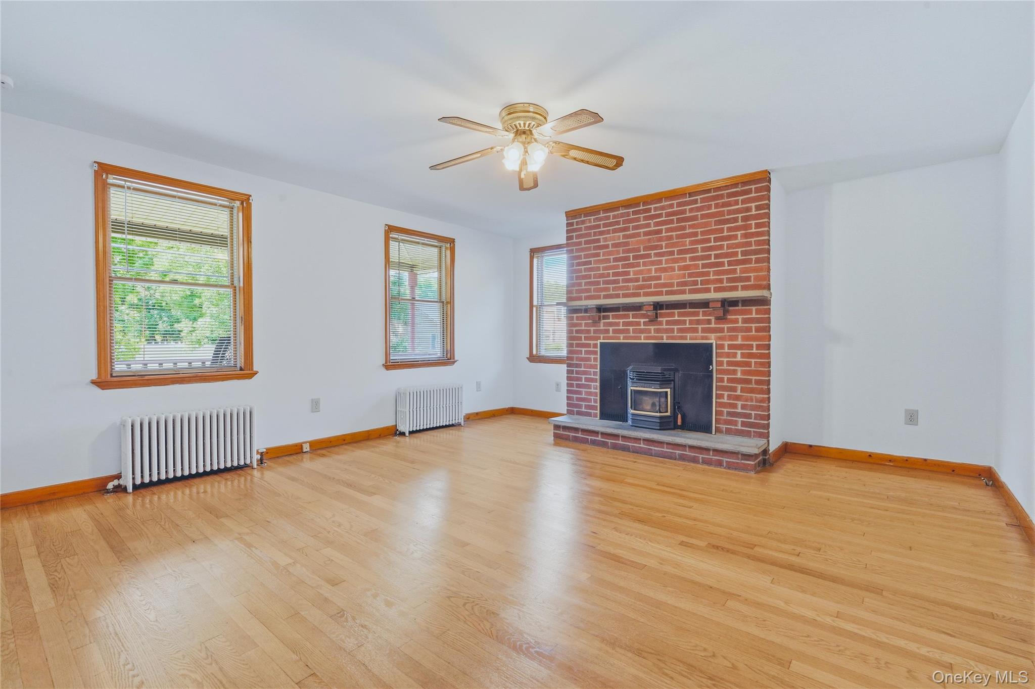 9 Maple Street Property Photo 5