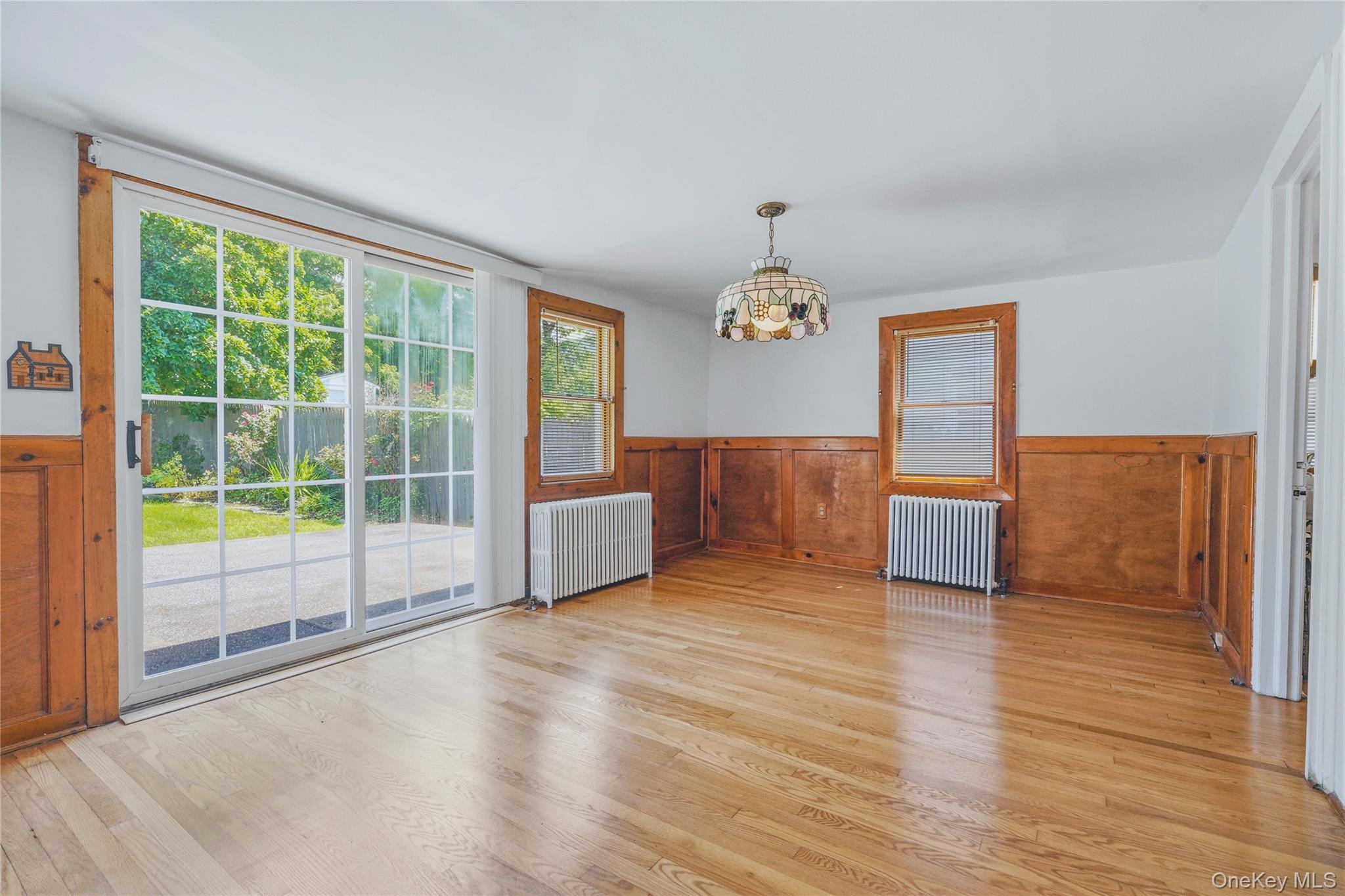 9 Maple Street Property Photo 6