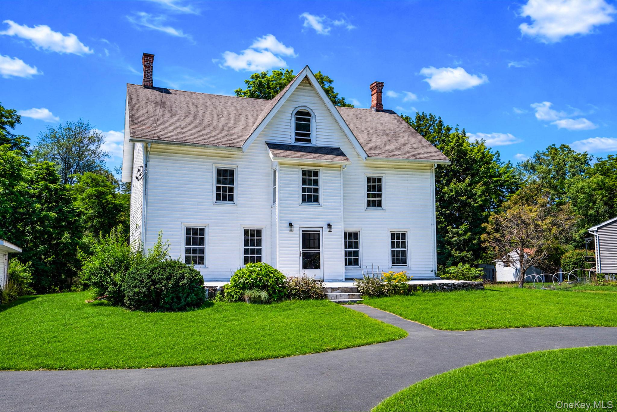 180 Quaker Street Property Photo 4