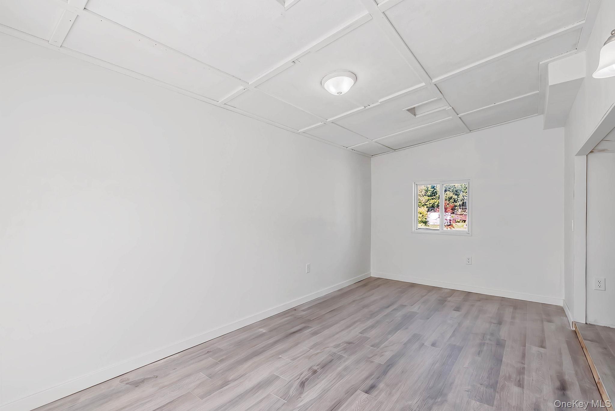180 Quaker Street Property Photo 19
