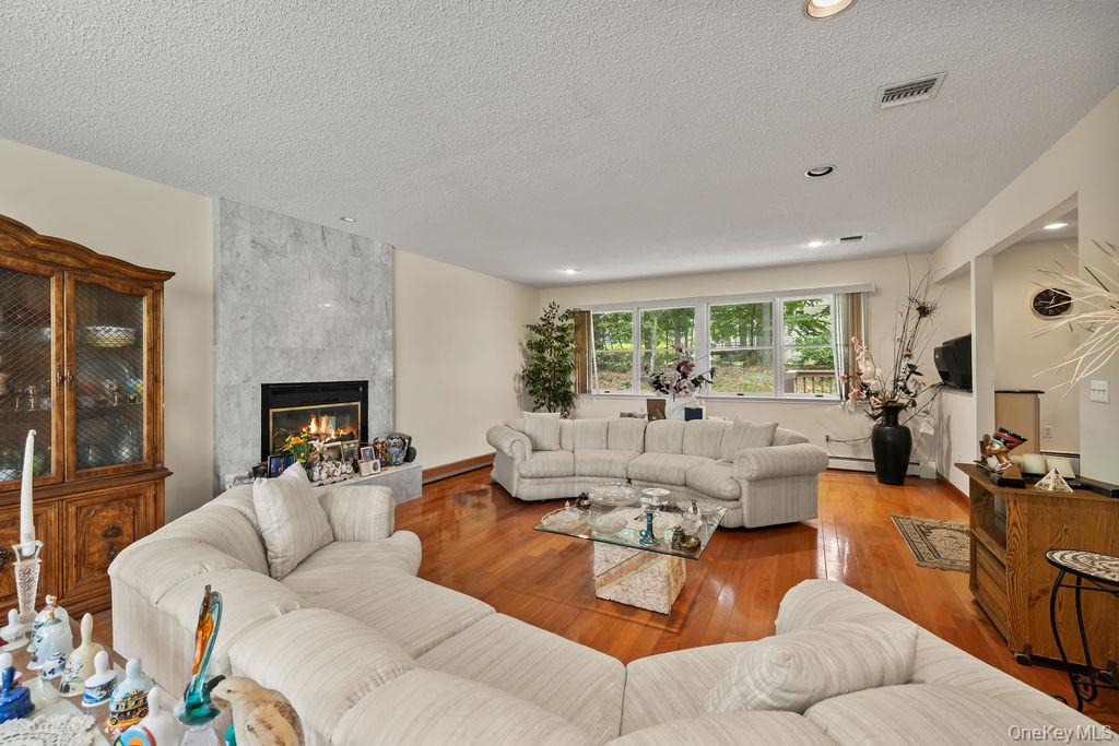 10 Ash Court Property Photo 5