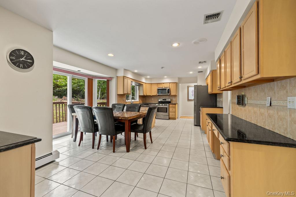 10 Ash Court Property Photo 11