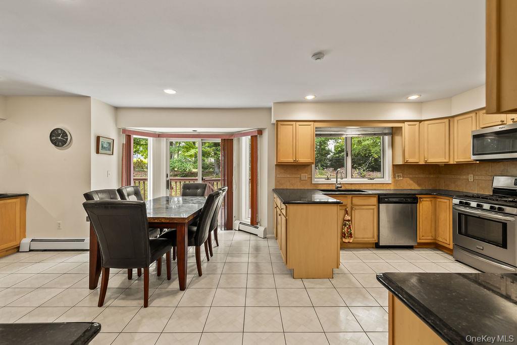 10 Ash Court Property Photo 12