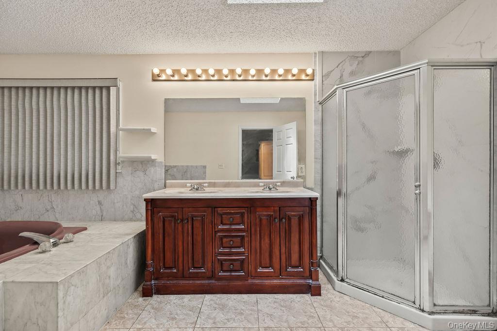 10 Ash Court Property Photo 28