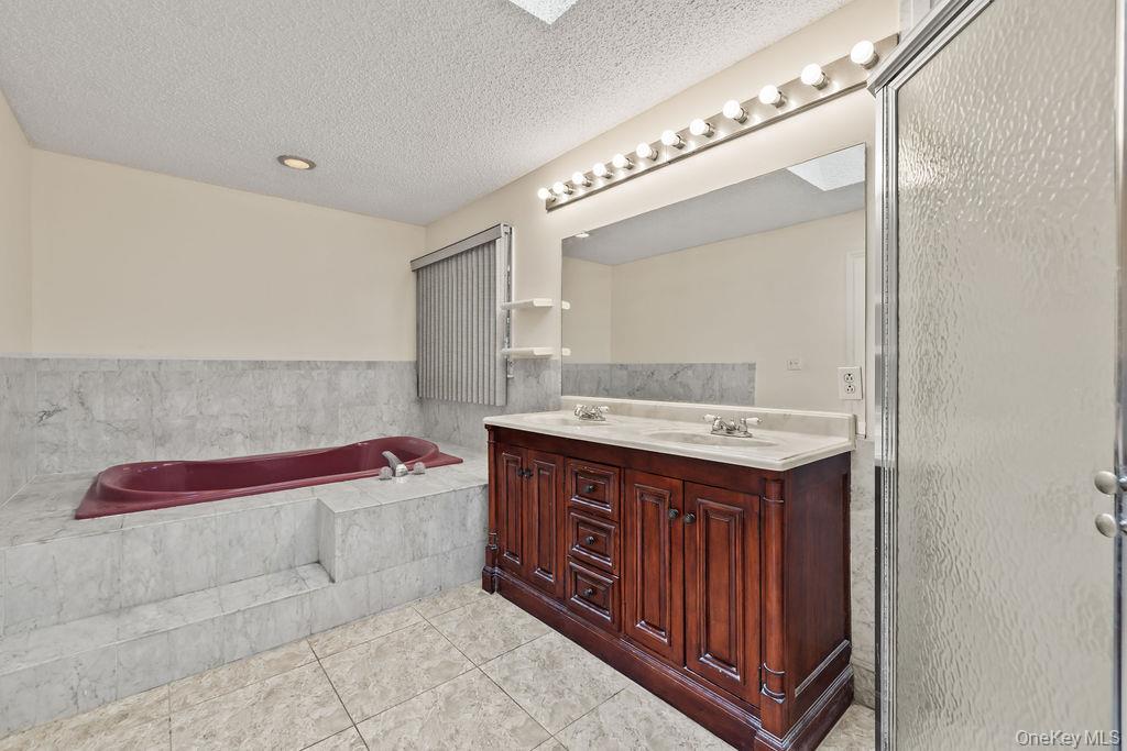 10 Ash Court Property Photo 29