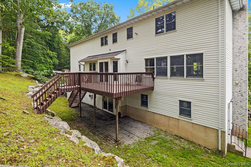 10 Ash Court Property Photo 35